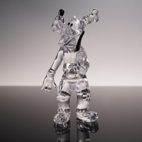 Swarovski Crystal Figurine, Goofy, Disney Showcase Collection