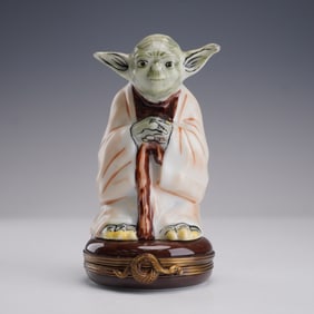 Limoges Hand Painted Star Wars Trinket Box, Grand Master Yoda