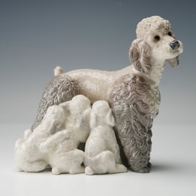 Lladro Porcelain Figurine, Mother with Pups 1001257