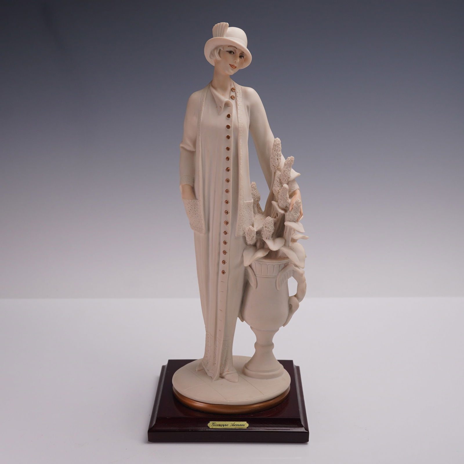 Florence Giuseppe Armani Figurine, Lady with Vase (1 of 5)