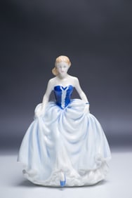 Royal Doulton Figurine, Figure of the Year 2004 Susan