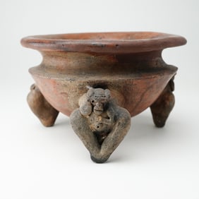 Pre-Columbian Chiriqui Earthenware Effigy Figure Tripod Vessel