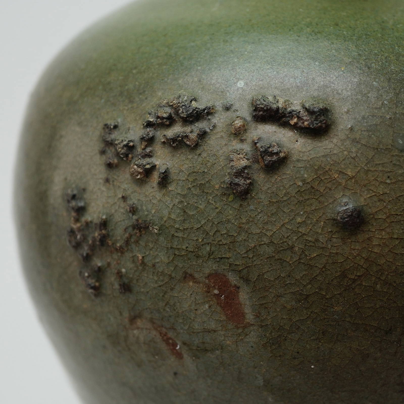 1752 Nanking Cargo Shipwreck Chinese Celadon Glazed Vase