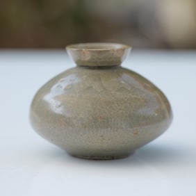 1752 Nanking Cargo Shipwreck Chinese Celadon Ware Floral Oil Bottle
