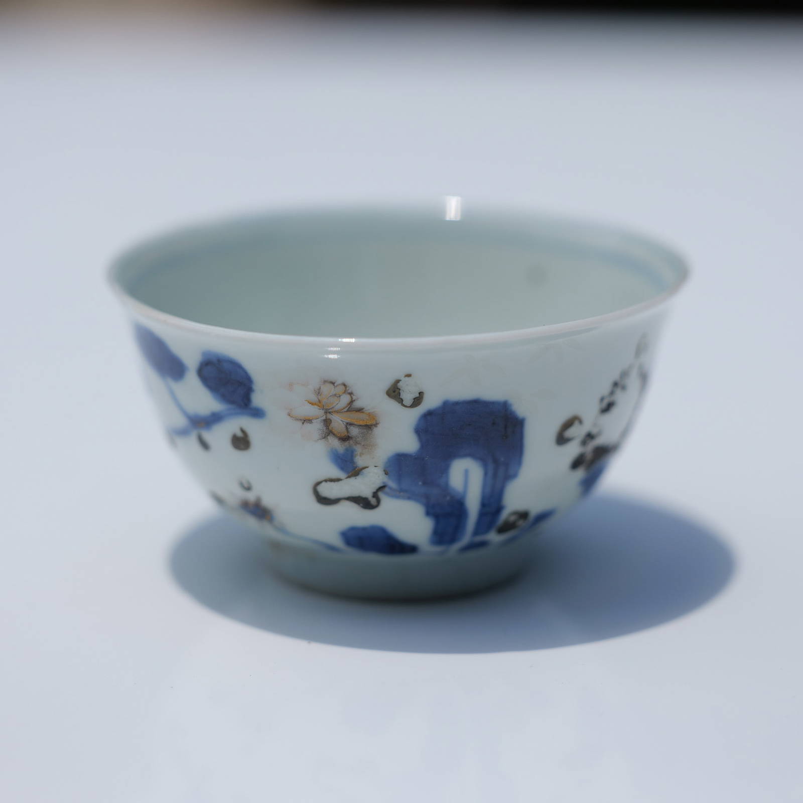 1752 Nanking Cargo Shipwreck Chinese Porcelain Tea Bowl, Chrysanthemum Rock