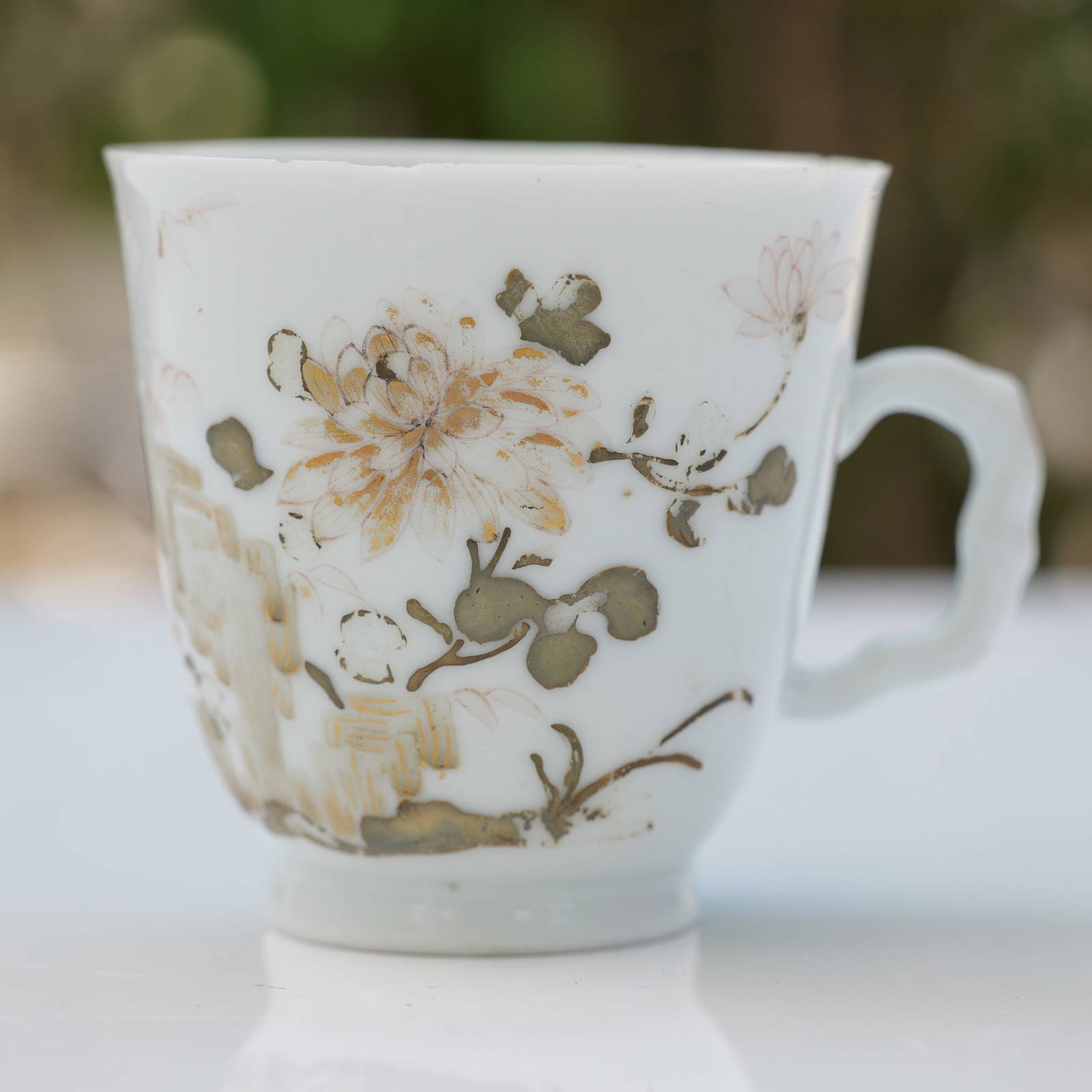 1752 Nanking Cargo Shipwreck Chinese Tea Cup, Chrysanthemum Rock