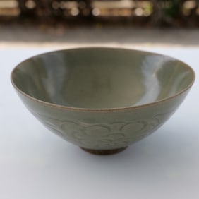 Chinese Celadon Ware Ceramic Floral Bowl