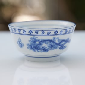 Chinese Export Porcelain Blue and White Dragon Rice Bowl
