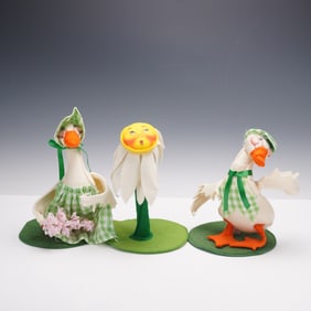 3pc Annalee Dolls Goose Couple with Daisy Flower Figurines