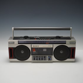 Sony CFS-350 boombox
