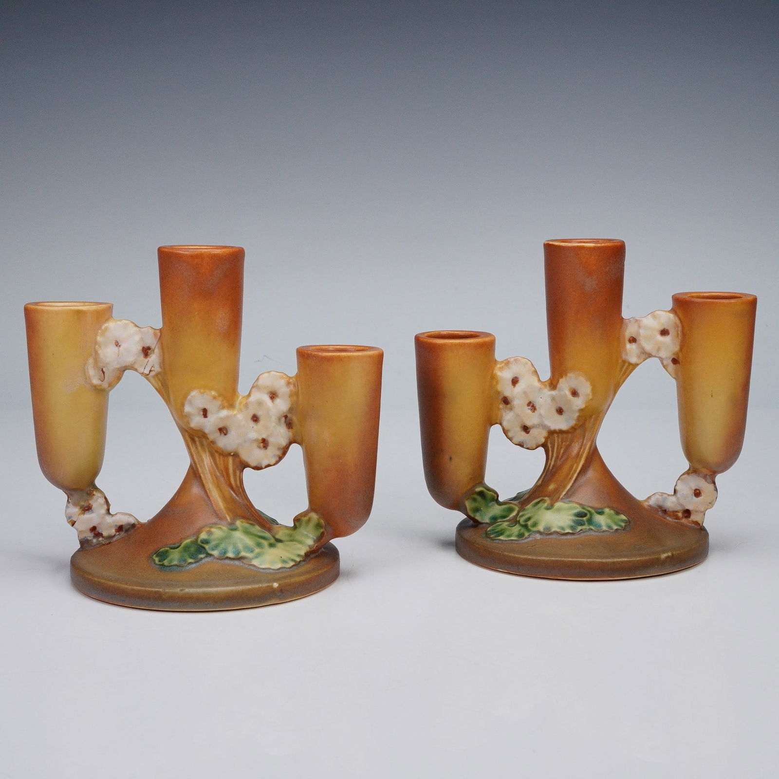 Pair of Roseville Pottery Candleholders, Primrose (1 of 4)