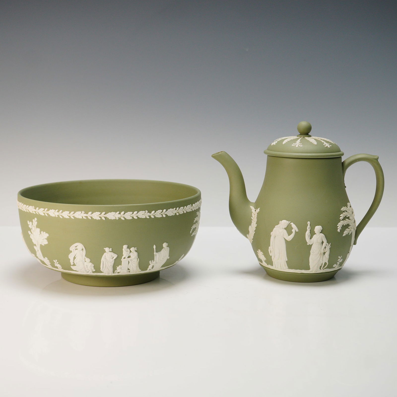 2pc Wedgwood Jasperware Lidded Coffee Pot and Bowl (1 of 5)