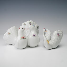 2pc Lladro Porcelain Figurines, Kissing Doves 6359 & White Swan 6499