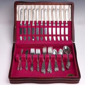 71 pc Oneida Sterling Silver King Cedric Silverware Set