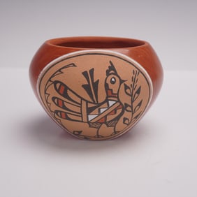 Pueblo Pottery, Bird Painting Pot by M. Andrew Jemez