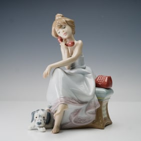 Lladro Figurine, Chit-Chat 1005466