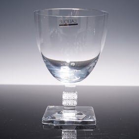 Lalique Crystal Argos Burgundy Wine Glass