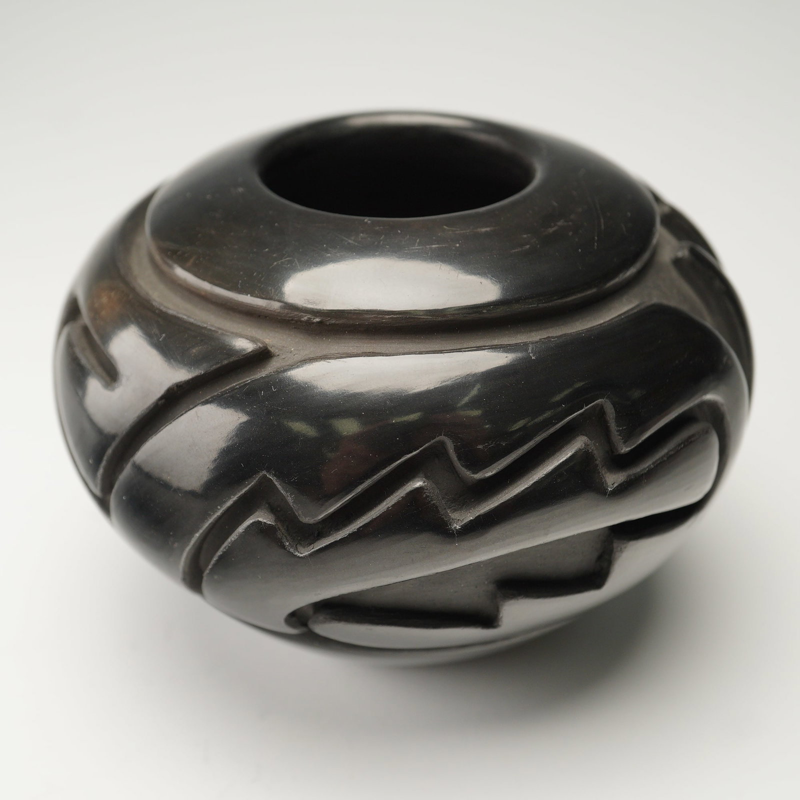 Denise Chavarria Santa Clara Pueblo Carved Black Pottery Bowl (1 of 4)