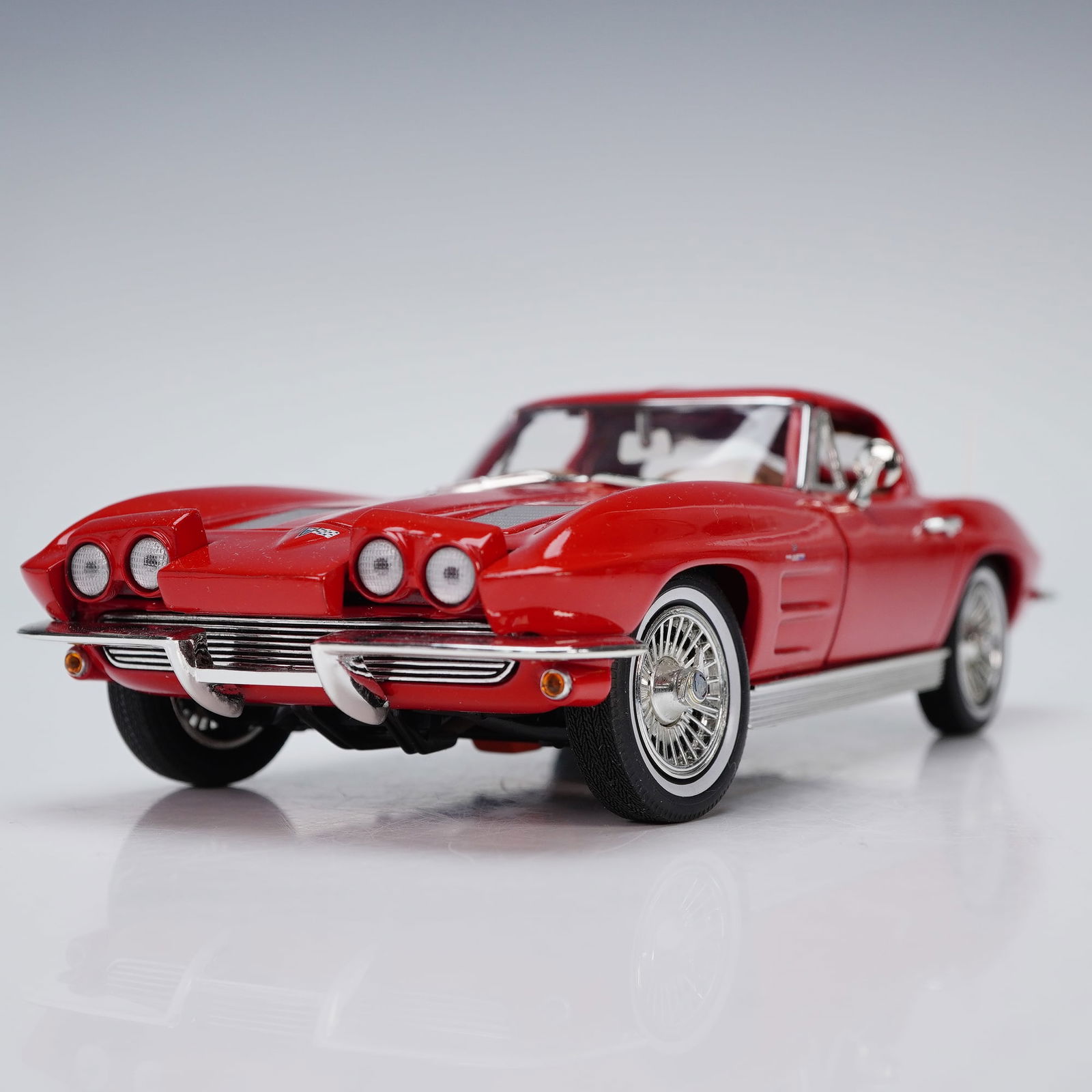 gmp CORVETTE Fastback 1965 1/18サイズ gmp CORVETTE Fastback 1965 1/18サイズ gmp CORVETTE Fastback