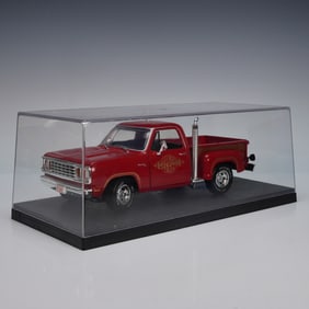 Ertl 1978 Dodge Lil Red Express Truck Model Car