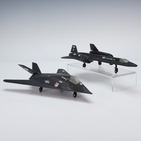 2pc Die-Cast Aircraft Models, SR-71 Blackbird and F-117 Nighthawk