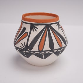 Joe S. Jojola Isleta Pueblo Pottery Jar