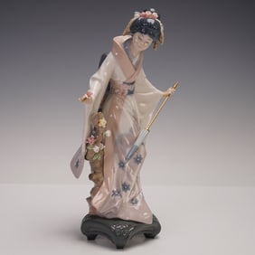 Lladro Porcelain Figurine, Teruko 01001451