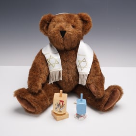 3pc Judaica Lot including Vermont Teddy Bear and Dreidels