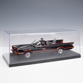 Hot Wheels 1:18 Batman Classic TV Series Batmobile