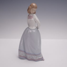Lladro Porcelain Figurine, Sweet and Shy 1006754