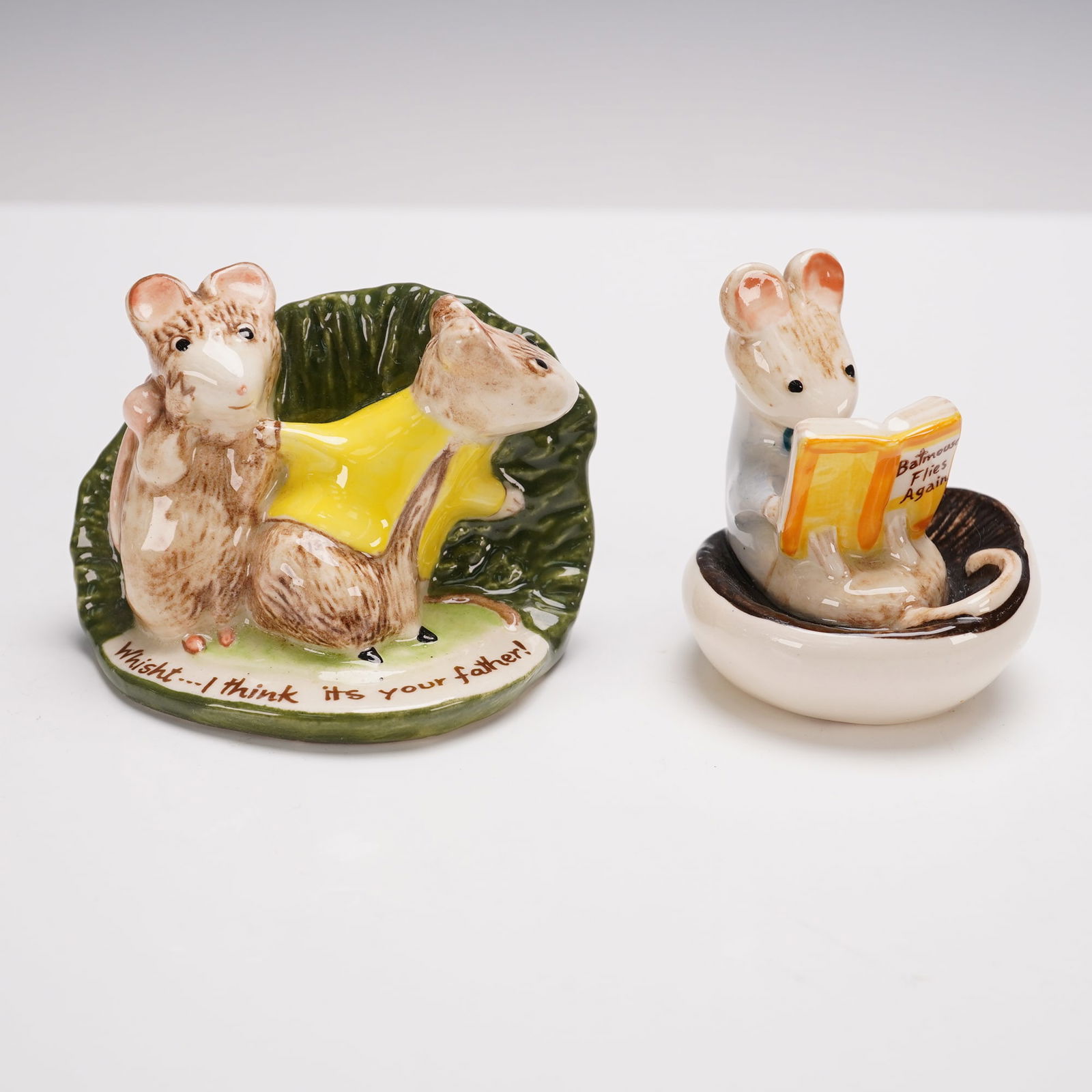 2pc Beswick Kitty MacBride Paperweights, Good Read & Guilty Sweethearts (1 of 3)