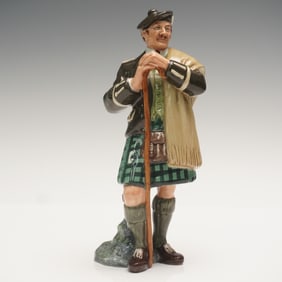 Royal Doulton Figurine, Laird HN2361