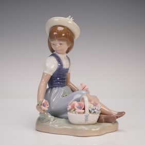 Lladro Porcelain Figurine, Picking Flowers 01001287