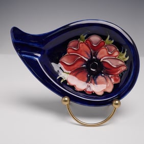 Moorcroft Pottery Ashtray, Anemone
