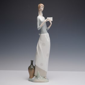 Lladro Porcelain Sculpture, Girl with Letter, 1001040