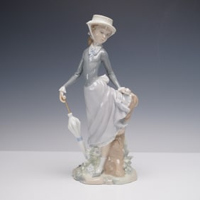 Lladro Porcelain Figurine, Young Lady in Trouble 1004912