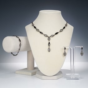 4pc Swarovski Crystal Necklace, Bracelet, and Earrings Set