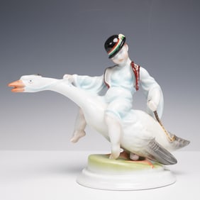 Herend Porcelain Figurine, Mattie and the Goose 5515