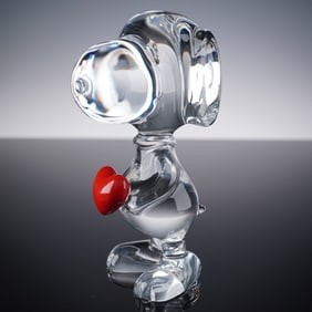 Baccarat Crystal Figurine, Snoopy Holding Heart