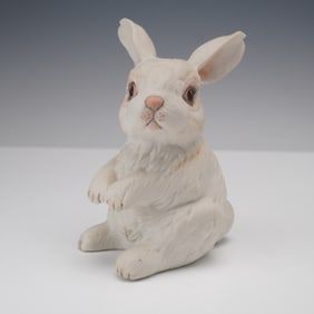 Boehm Porcelain Figurine Sitting Rabbit Model 400-84