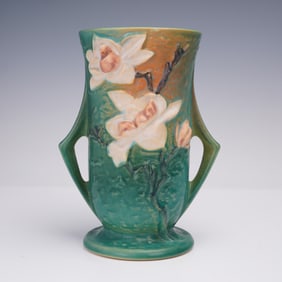 Roseville Pottery Magnolia Green Vase 89-7