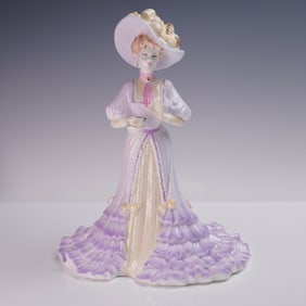 Coalport High Society Figurine, Lady Elizabeth