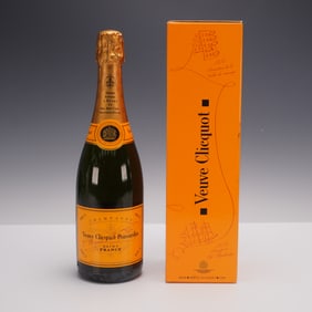 Veuve Clicquot Brut Champagne - 750ml