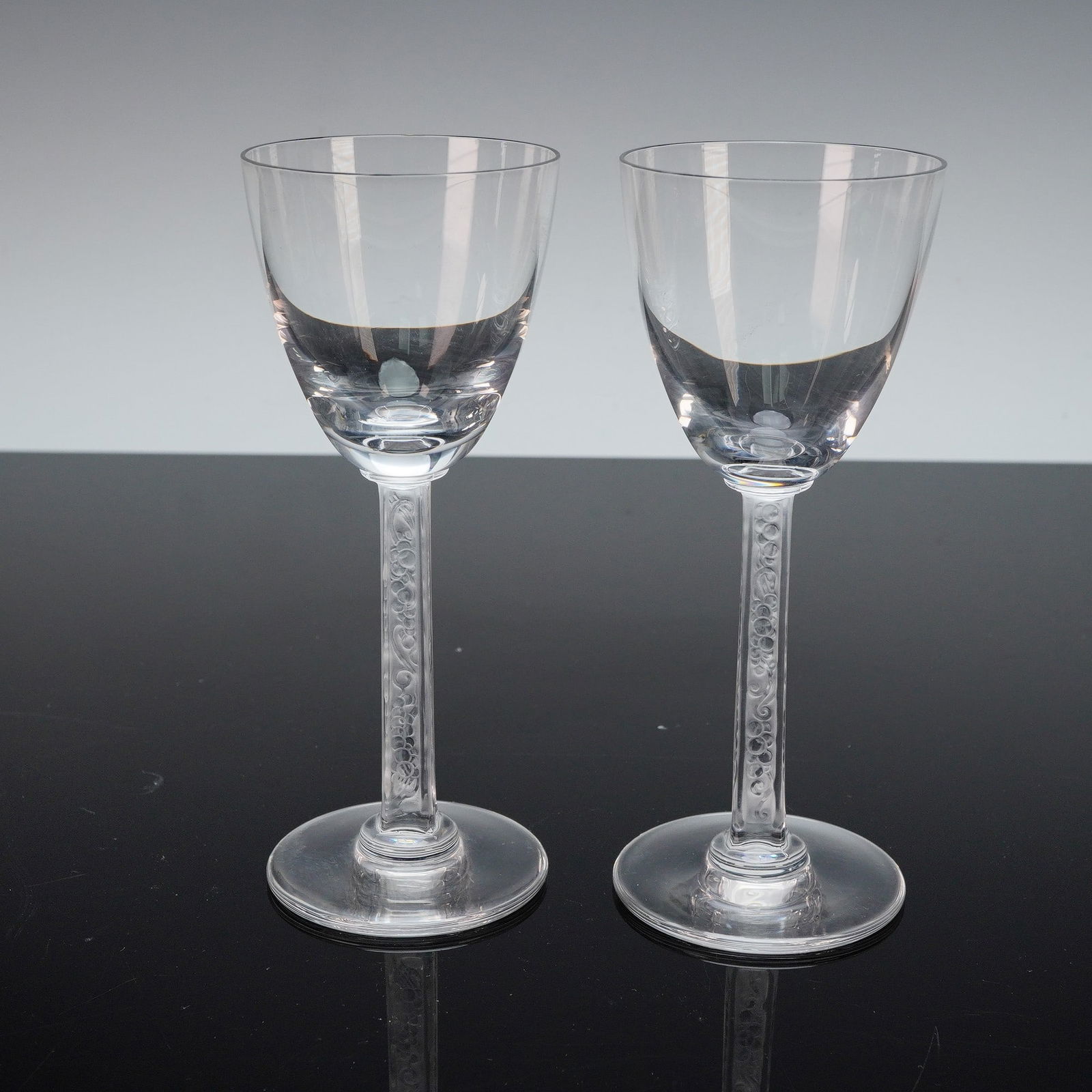 2pc Lalique Crystal Phalsbourg Sherry Glasses (1 of 3)
