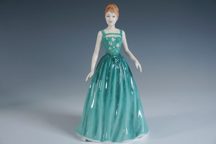 Royal Doulton Figurine Andrea HN 4584