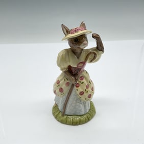 Royal Doulton Bunnykins Little Bo Peep Figurine DB220