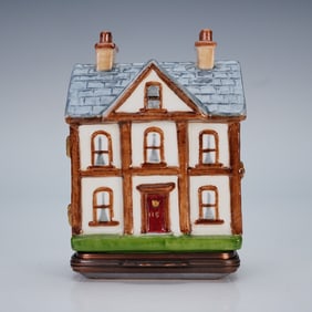 Halcyon Days Enamel Bonbonniere, Doll House