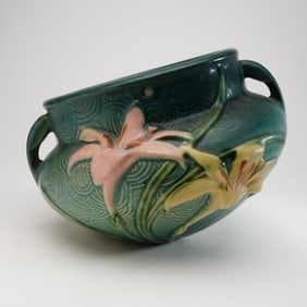 Roseville Pottery Hanging Planter, Zephyr Lily Pattern