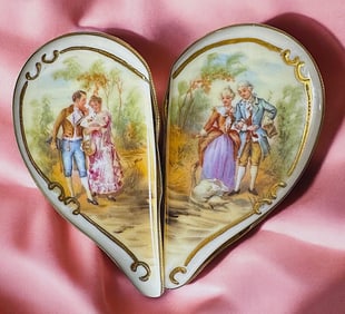 A lovely 2 Piece porcelain pictorial buckle