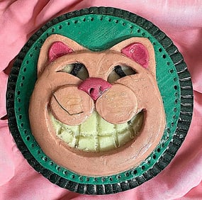 A division three studio artist pictorial button